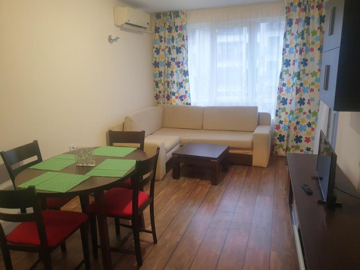 Sunny Apartment Burgas Luaran gambar